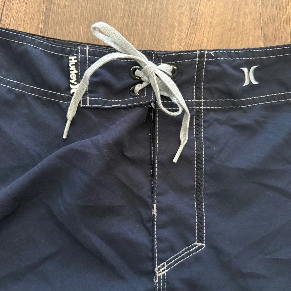 Hurley Board Shorts Mens 33 Navy Blue Contrast Stitch Cargo Pocket Surf Beach - Picture 5 of 12